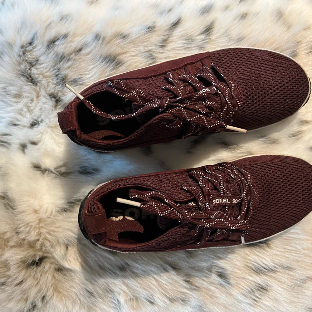 Sorel athletic walking hiking shoes.Burgundy color